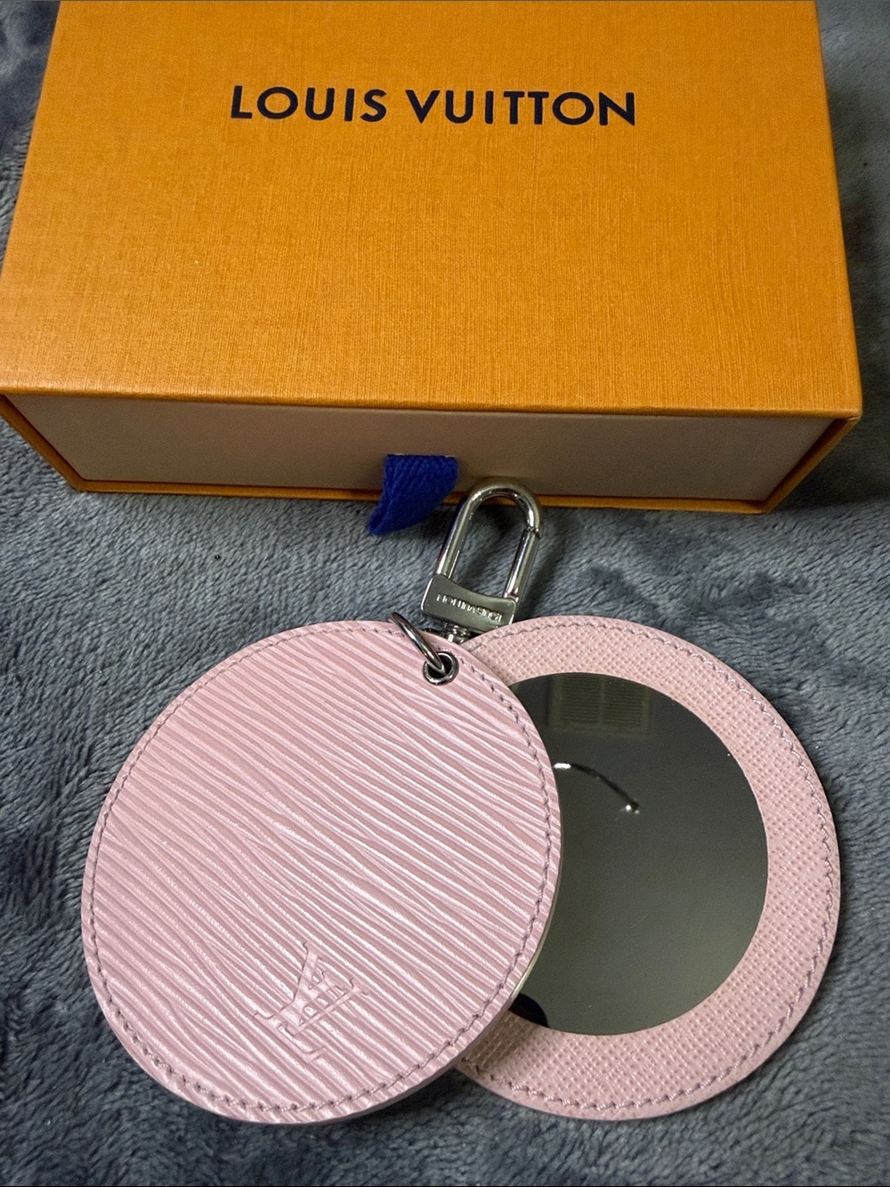 Louis Vuitton Light Pink Epi Leather Round Mirror Bag Charm/Key Holder